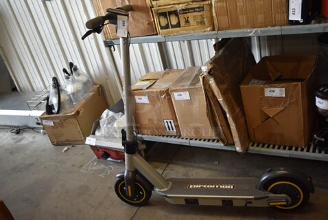 Hurtle HURES36 10" Foldable Electric Scooter. 