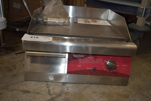 BRAND NEW SCRATCH AND DENT! Avantco 177EG16N Stainless Steel 16" Electric Countertop Griddle. 120 Volts, 1 Phase.  - Image 2 of 6