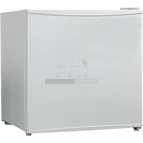 BRAND NEW SCRATCH AND DENT! Arctic King AUFM011AEW 1.1 cu ft Mini Freezer. 115 Volts, 1 Phase. Tested and Working! - Image 1 of 7