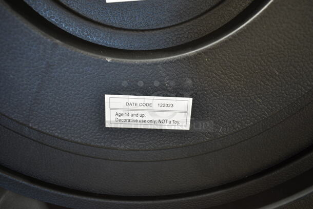 Wall Mount Battery Powered Clock.  - Image 5 of 5