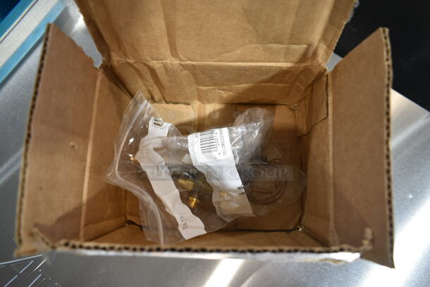 BRAND NEW SCRATCH AND DENT! Cooking Performance Group 351302220064 Oven Gas Valve - Image 2 of 3