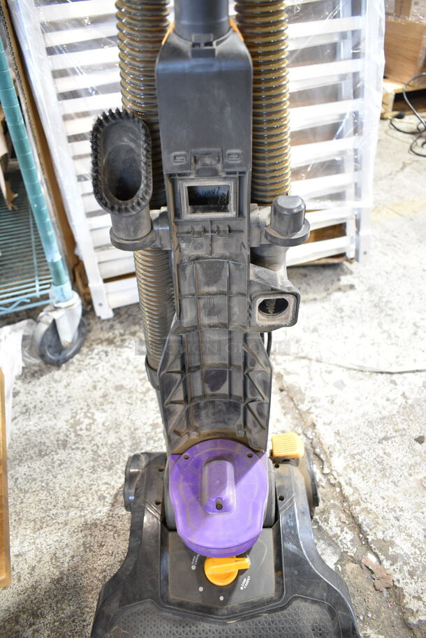 Eureka 182B Power Speed Vacuum Cleaner.  - Image 5 of 9