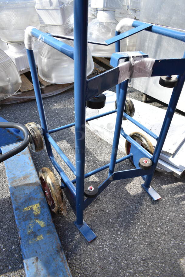 BRAND NEW SCRATCH AND DENT! Blue Metal Barrel Dolly. - Image 4 of 7