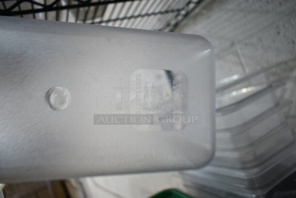 ALL ONE MONEY! Tier Lot of Various Items Including Poly Bins, Green Lids and Napkin Dispensers - Image 11 of 11
