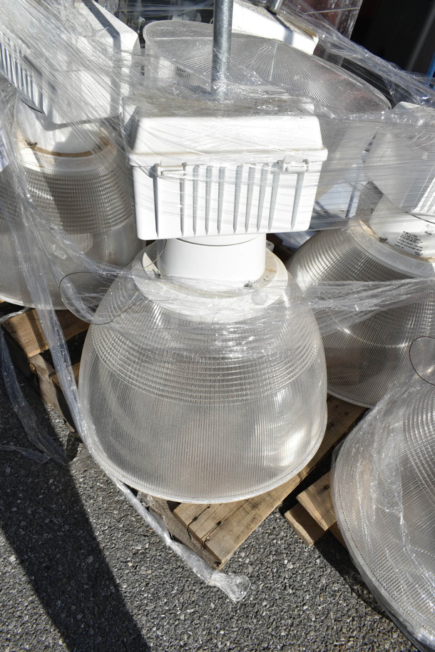 PALLET LOT of 5 Genlyte Metal Wide-Lite Lights. 5 Times Your Bid! - Image 5 of 8