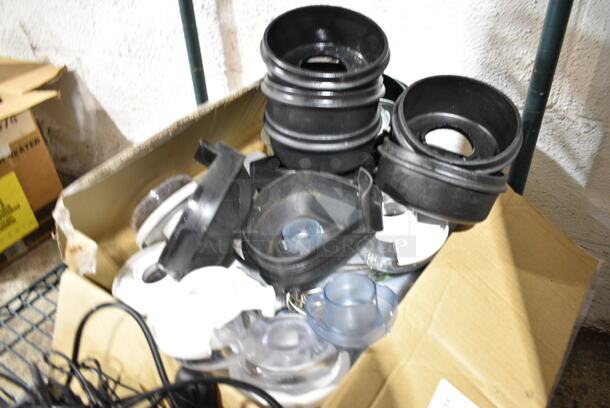ALL ONE MONEY! Lot of Various Items Including Blender, Utensils and Seasoning Shaker - Image 2 of 5