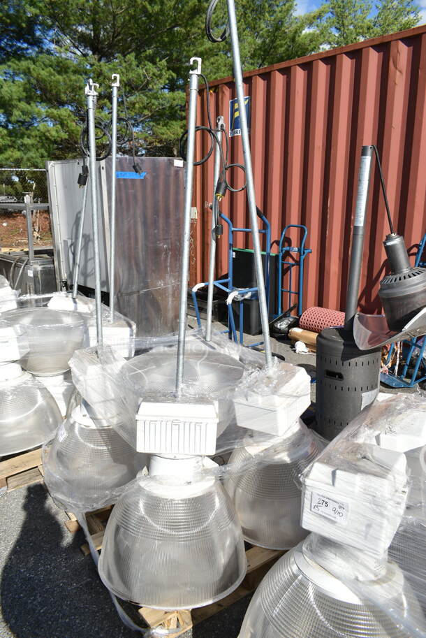 PALLET LOT of 5 Genlyte Metal Wide-Lite Lights. 5 Times Your Bid! - Image 1 of 7