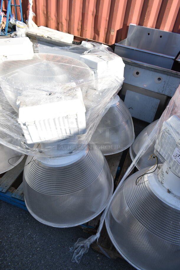PALLET LOT of 5 Genlyte Metal Wide-Lite Lights. 5 Times Your Bid! - Image 4 of 6