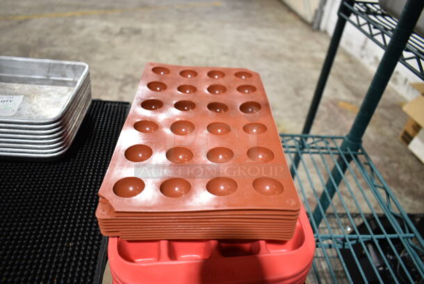 32 Various Items Including Metal Baking Pans, Bar Mats, Liners. 32 Times Your Bid!  - Image 2 of 10