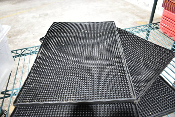 32 Various Items Including Metal Baking Pans, Bar Mats, Liners. 32 Times Your Bid!  - Image 10 of 10