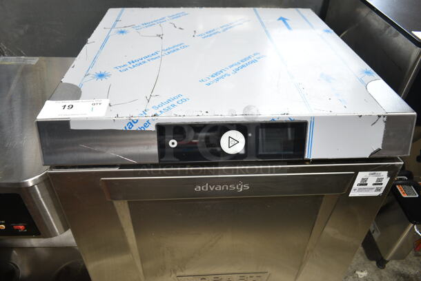 BRAND NEW SCRATCH AND DENT! 2024 Hobart LXNR Stainless Steel Commercial Undercounter Dishwasher. 120/208-240 Volts, 1 Phase.  - Image 5 of 11