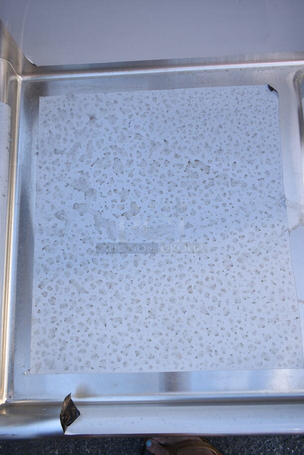 BRAND NEW SCRATCH AND DENT! Regency 600S32323224 121" 16-Gauge Stainless Steel Three Compartment Commercial Sink with Galvanized Steel Legs and 2 Drainboards - 23" x 23" x 12" Bowls. No Legs. - Image 7 of 8