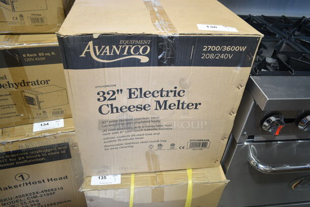 BRAND NEW IN BOX! Avantco 177CHSME32M Stainless Steel Commercial Countertop Electric Powered 32" Cheese Melter. 208/240 Volts. - Image 2 of 4