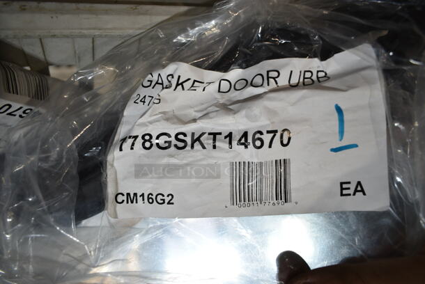 3 BRAND NEW SCRATCH AND DENT! Avantco 178GSKT14670 Vinyl Magnetic Door Gasket for UBB-24-72 Series, UBB-24-72G-HC Series, UBB-72-HC Series, UDD-24-72 Series, and UDD-72-HC Series. 3 Times Your Bid!  - Image 5 of 5