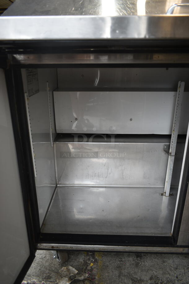 True TSSU-48-18M Stainless Steel Commercial Sandwich Salad Prep Table Bain Marie Mega Top on Commercial Casters. 115 Volts, 1 Phase. Tested and Working! - Image 5 of 6