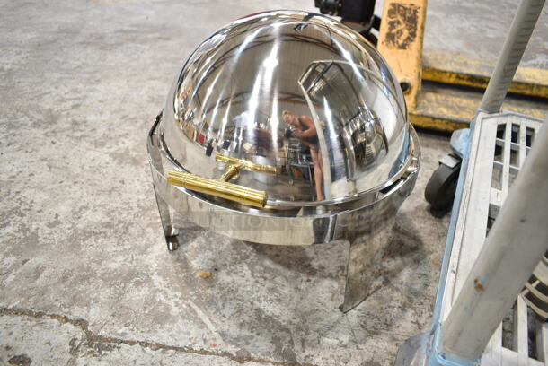 3 BRAND NEW SCRATCH AND DENT! Round Chafers; 2 Acopa Supreme 6.5 Qt. Round Gold Accent Roll Top Chafer and Acopa Supreme 6.5 Qt. Round Chrome Accent Roll Top Chafer. 3 Times Your Bid! - Image 7 of 9