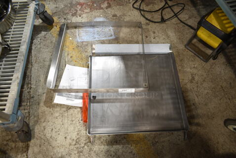 BRAND NEW SCRATCH AND DENT! Assure Add On Griddle / Broiler Plate