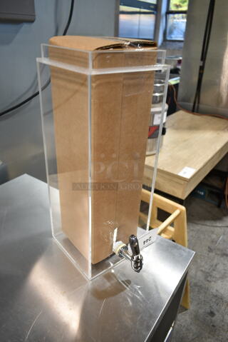 BRAND NEW SCRATCH AND DENT! Clear Poly Beverage Holder Dispenser. 