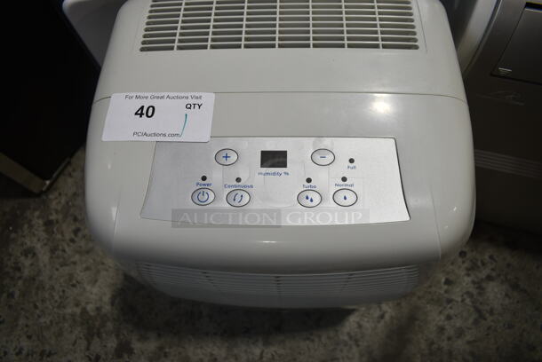 BRAND NEW SCRATCH AND DENT! Hanover HANAD70A 70 Pint Dehumidifier. 115 Volts, 1 Phase. Tested and Working! - Image 4 of 7