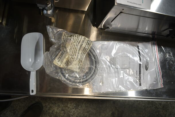 BRAND NEW SCRATCH AND DENT! Whynter UIM-155a 15" Built In Ice Maker Machine 12lb. 115 Volts, 1 Phase. Tested and Working! - Image 7 of 10