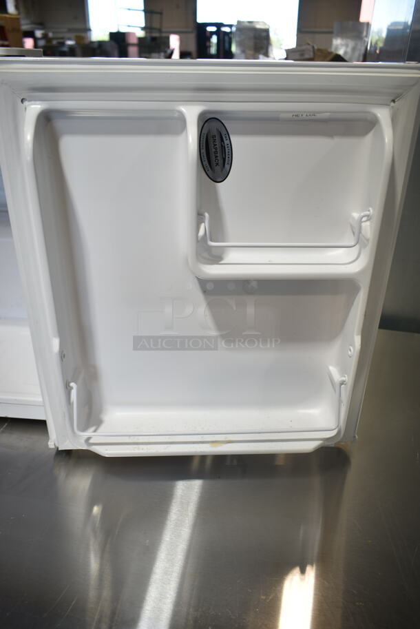 Arctic Fresh AFH16ARFW Metal Mini Cooler. 115 Volts, 1 Phase. Tested and Working! - Image 3 of 5