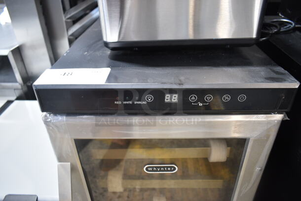 BRAND NEW SCRATCH AND DENT! Whynter BWR-33SD 33 Bottle 15" Built In Stainless Wine Refrigerator Cooler Merchandiser. 115 Volts, 1 Phase. Tested and Working! - Image 4 of 7