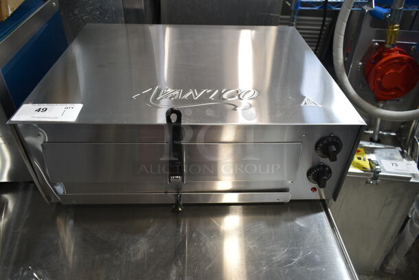 BRAND NEW SCRATCH AND DENT! Avantco 177CPO16TS Stainless Steel Countertop Pizza / Snack Oven with Adjustable Thermostatic Control. 120 Volts, 1 Phase. Tested and Working! - Image 2 of 8