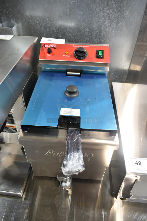 BRAND NEW SCRATCH AND DENT! 2023 Avantco 177F200 Stainless Steel 15 lb. Medium-Duty Electric Countertop Fryer w/ Metal Fry Basket and Lid. 208/240 Volts, 1 Phase.  - Image 2 of 8