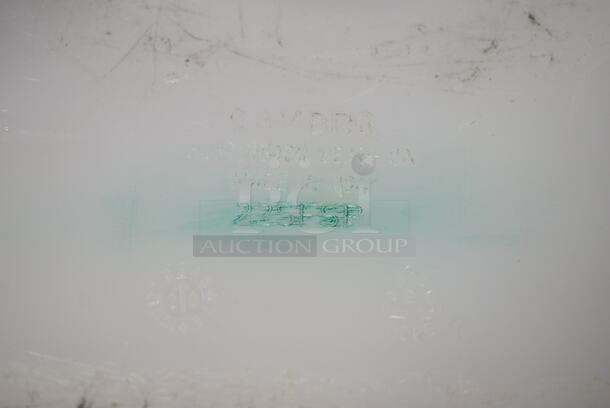 ALL ONE MONEY! Lot of 21 Poly 22 Quart Containers.  - Image 7 of 7