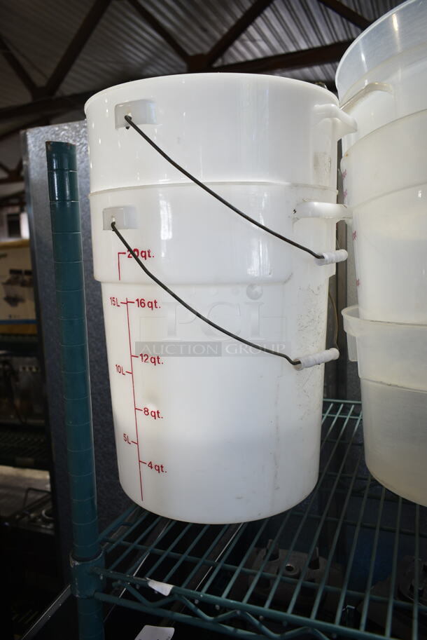 ALL ONE MONEY! Lot of 12 Poly Containers Including 4 DSPR6, 2 RFS18PP, 4 RFS22PP - Image 4 of 11