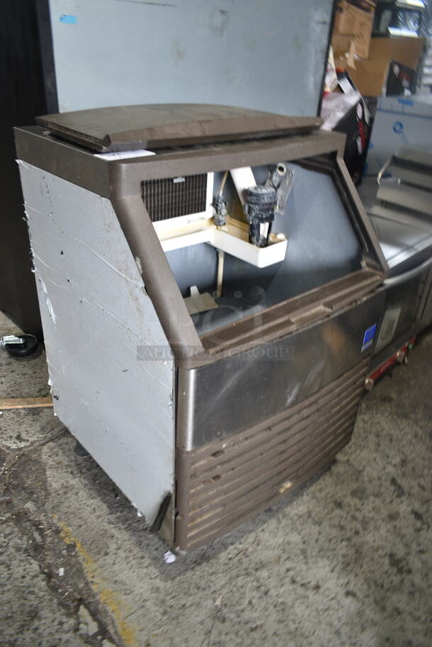 Manitowoc QY0214A ENERGY STAR Stainless Steel Commercial Undercounter Self Contained Ice Machine. 115 Volts, 1 Phase.  - Image 2 of 6