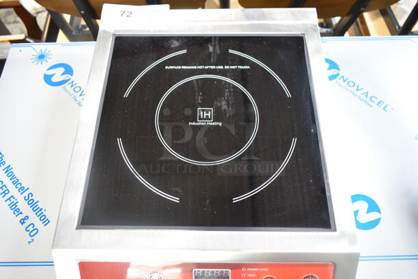 BRAND NEW SCRATCH AND DENT! Avantco 177IC3500 Stainless Steel Commercial Countertop Single Burner Induction Range. 208-240 Volts, 1 Phase.  - Image 3 of 5