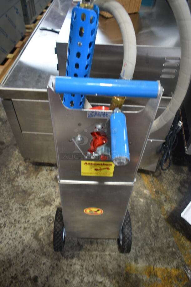 BRAND NEW SCRATCH AND DENT! Shortening Shuttle® SS-645 Simplicity Series 42 lb. Mini Mobile Waste Oil Transport Container with Pump - Image 9 of 10