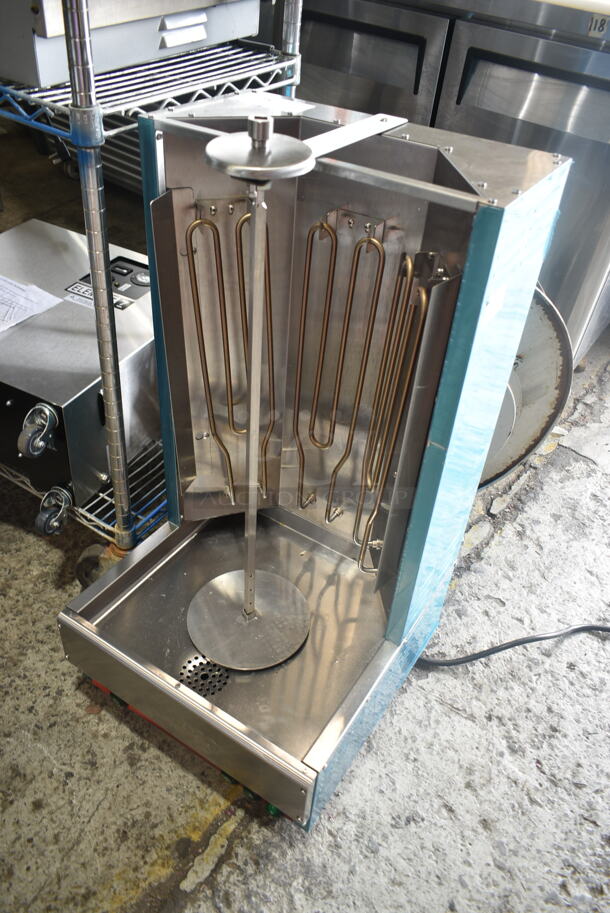 BRAND NEW SCRATCH AND DENT! Avantco 177VBE102M Stainless Steel Electric 65 lb. Vertical Broiler. 208/240 Volts, 1 Phase. - Image 3 of 8