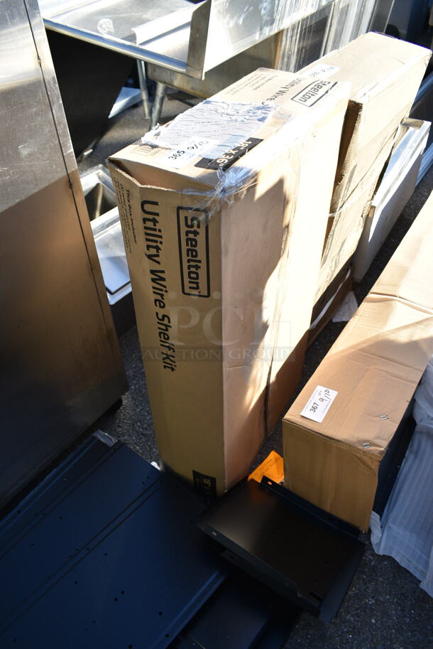 BRAND NEW SCRATCH AND DENT!  Steelton 465B1836KE5 18" Wide NSF Black Epoxy 5-Shelf Kit with 72" Posts - Image 2 of 3