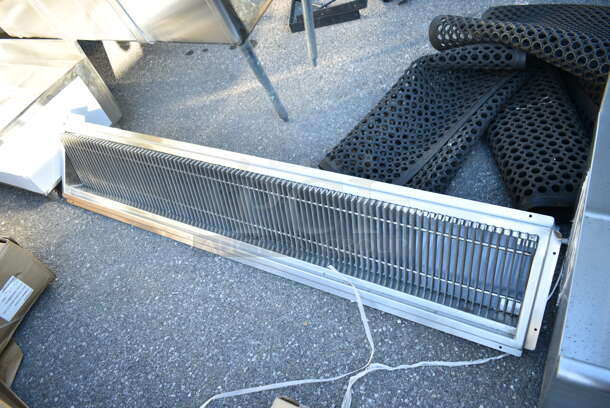BRAND NEW SCRATCH AND DENT! Regency 14-Gauge Stainless Steel Floor Trough with Grate - Image 2 of 5