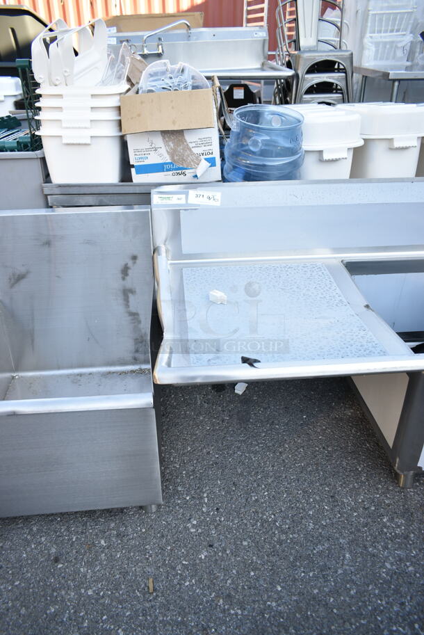 BRAND NEW SCRATCH AND DENT! Regency 600S31824224 Stainless Steel Commercial 3 Bay Sink w/ Dual Drain Boards. No Legs. Bays 18x23x14. Drain Boards 22.5x25.5. - Image 4 of 10