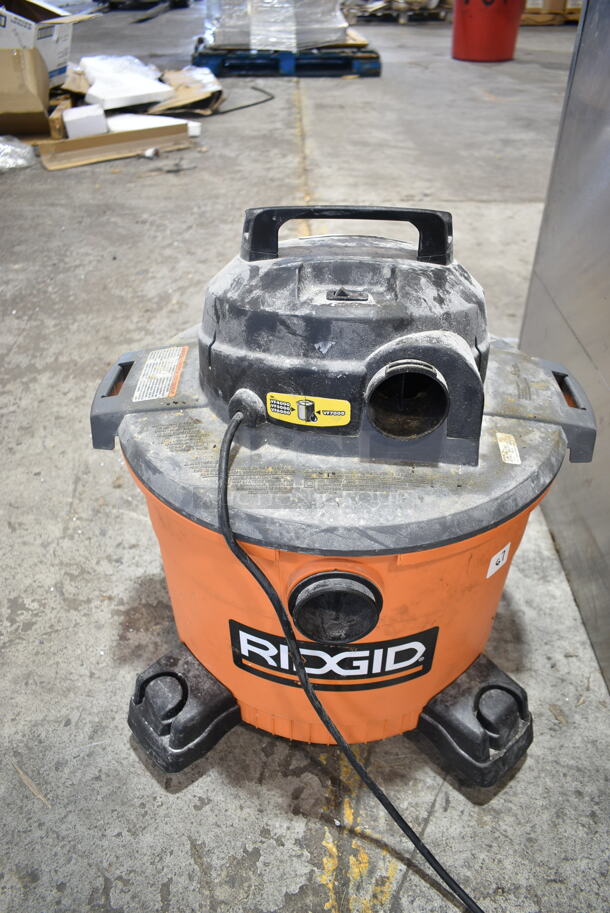 Rigid Orange and Black Poly Shop Vac Wet Dry Vacuum. Tested and Working! - Image 4 of 7