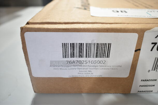 BRAND NEW SCRATCH AND DENT! American Standard 76A7025105002 Paradigm Selectronic 0.5 GPM Deck-Mount Battery-Operated Touchless Lavatory Faucet - Image 4 of 5