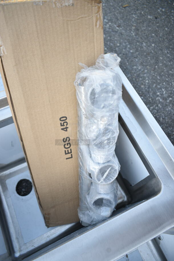 BRAND NEW SCRATCH AND DENT! Steelton 522BS3T38 3 Bowl 18 Gauge Underbar Sink - 38" x 18 3/4" - Image 7 of 8