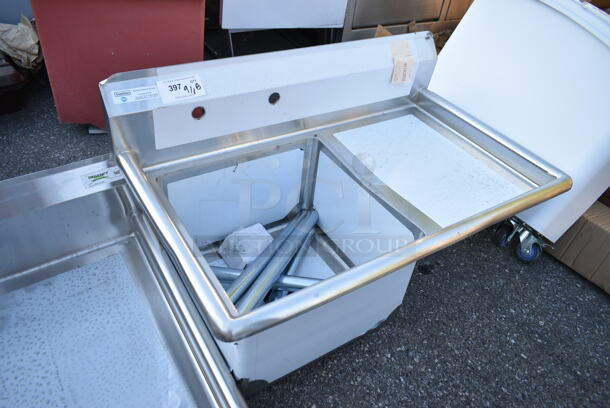 BRAND NEW SCRATCH AND DENT! Steelton 522CS11818R  38 3/4" 18-Gauge Stainless Steel One Compartment Commercial Sink with Right Drainboard - 18" x 18" x 12" Bowl - Image 3 of 7