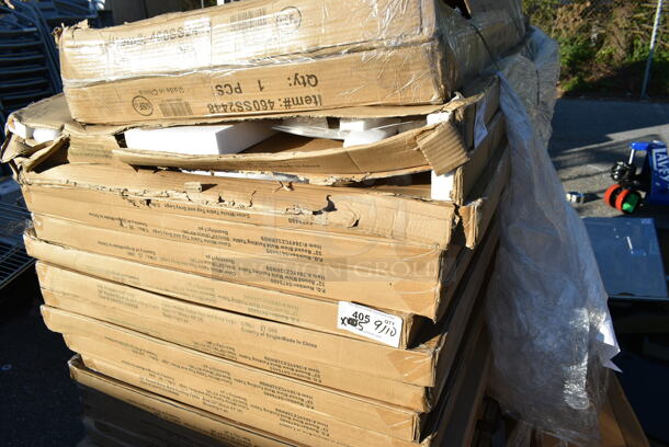 5 BRAND NEW SCRATCH AND DENT! Lancaster Table & Seating 384YCZ32RNDB 32" Round Granite White Heavy-Duty Blow Molded Bar Height Plastic Folding Table. May Be Missing Pieces. 5 Times Your Bid!  - Image 2 of 6