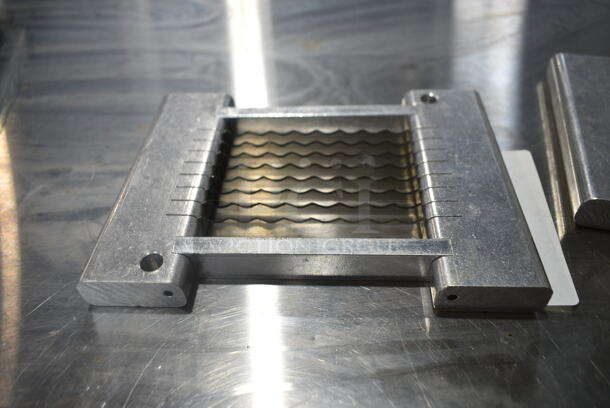 2 Vegetable Cutting Blades. 2 Times Your Bid!  - Image 4 of 4