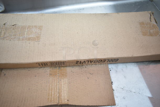 BRAND NEW SCRATCH AND DENT! Stainless Steel Single Bay Sink.  - Image 5 of 5