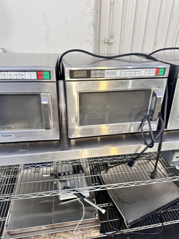 Commercial Microwave 220 Volt - Image 1 of 1