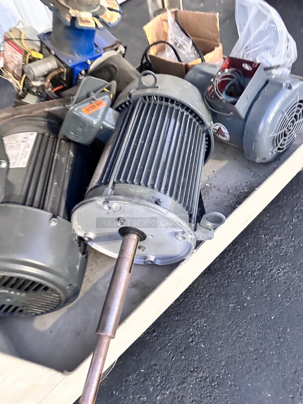 One Lot Of Three Commercial Motors - Image 1 of 7