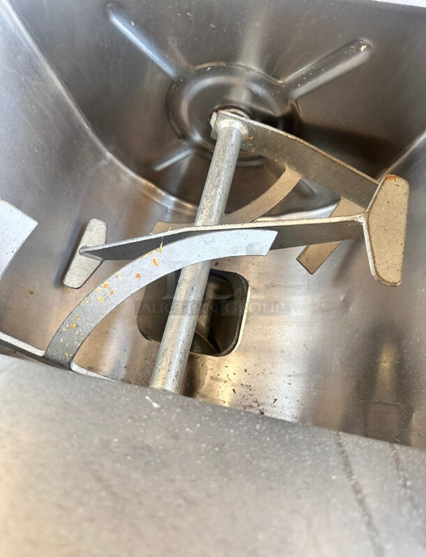 Excellent! Hollymatic 175 Commercial Heavy Duty 175 Mixer Meat Grinder 5 HP 220 Volt 3 Phase Tested and Working - Image 9 of 11