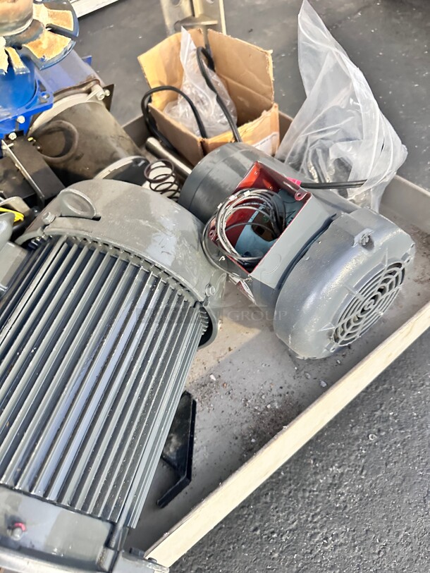 One Lot Of Three Commercial Motors - Image 3 of 7