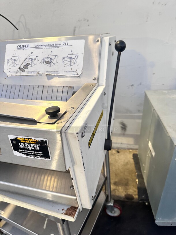 Commercial Oliver 711 Toast Slicer 115 Volt Working - Image 3 of 5