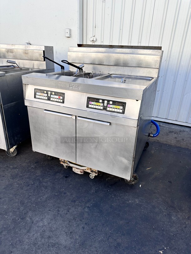 Frymaster SCFHD260G Gas Fryer - (2) 80 lb Vats, Floor Model, Natural Gas With Filtration System Tested and Working! - Image 4 of 7
